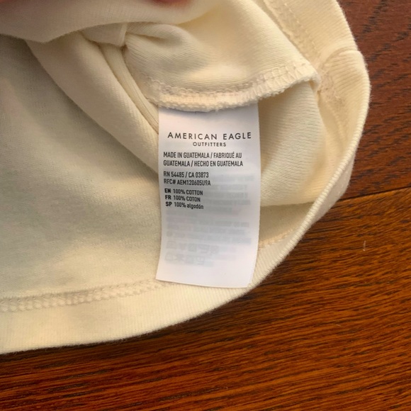 American Eagle cropped tee. - Picture 4 of 5